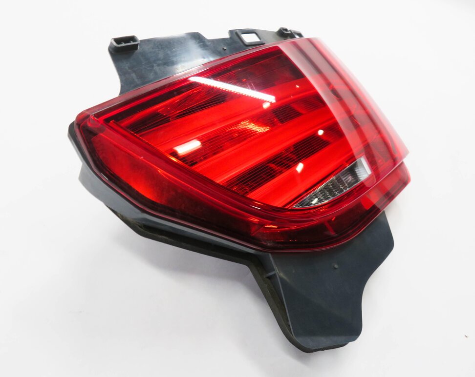 Thumbnail 4: 2010-2013 BMW 535iGT 550iGT (F07) RIGHT PASSENGER TRUNK LID TAILLIGHT LIGHT LAMP
