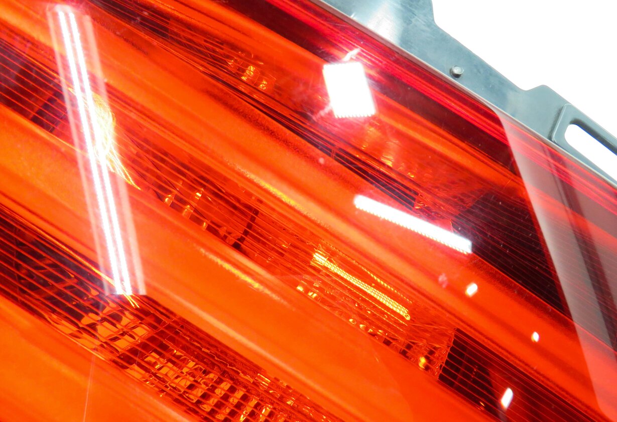 Thumbnail 7: 2010-2013 BMW 535iGT 550iGT (F07) RIGHT PASSENGER TRUNK LID TAILLIGHT LIGHT LAMP