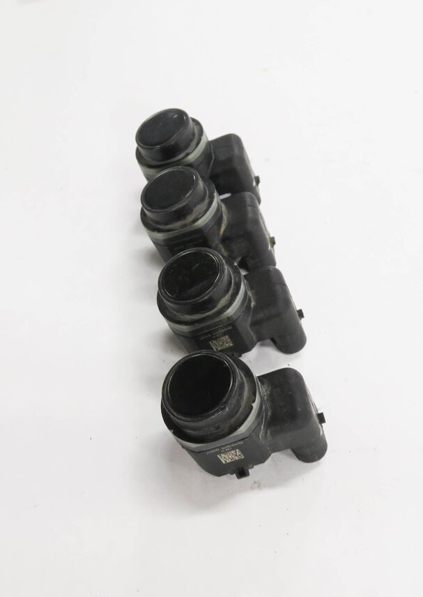 Thumbnail 4: 2013 BMW 550iGT (F07) REAR PDC PARK DISTANCE SENSOR SET-4 (BLACK 668)