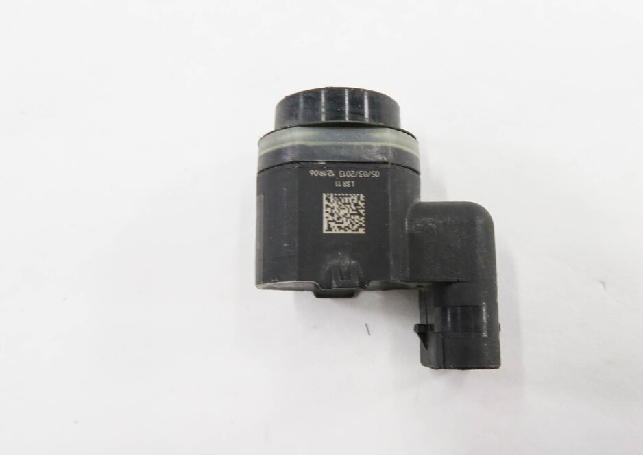 Thumbnail 6: 2013 BMW 550iGT (F07) REAR PDC PARK DISTANCE SENSOR SET-4 (BLACK 668)