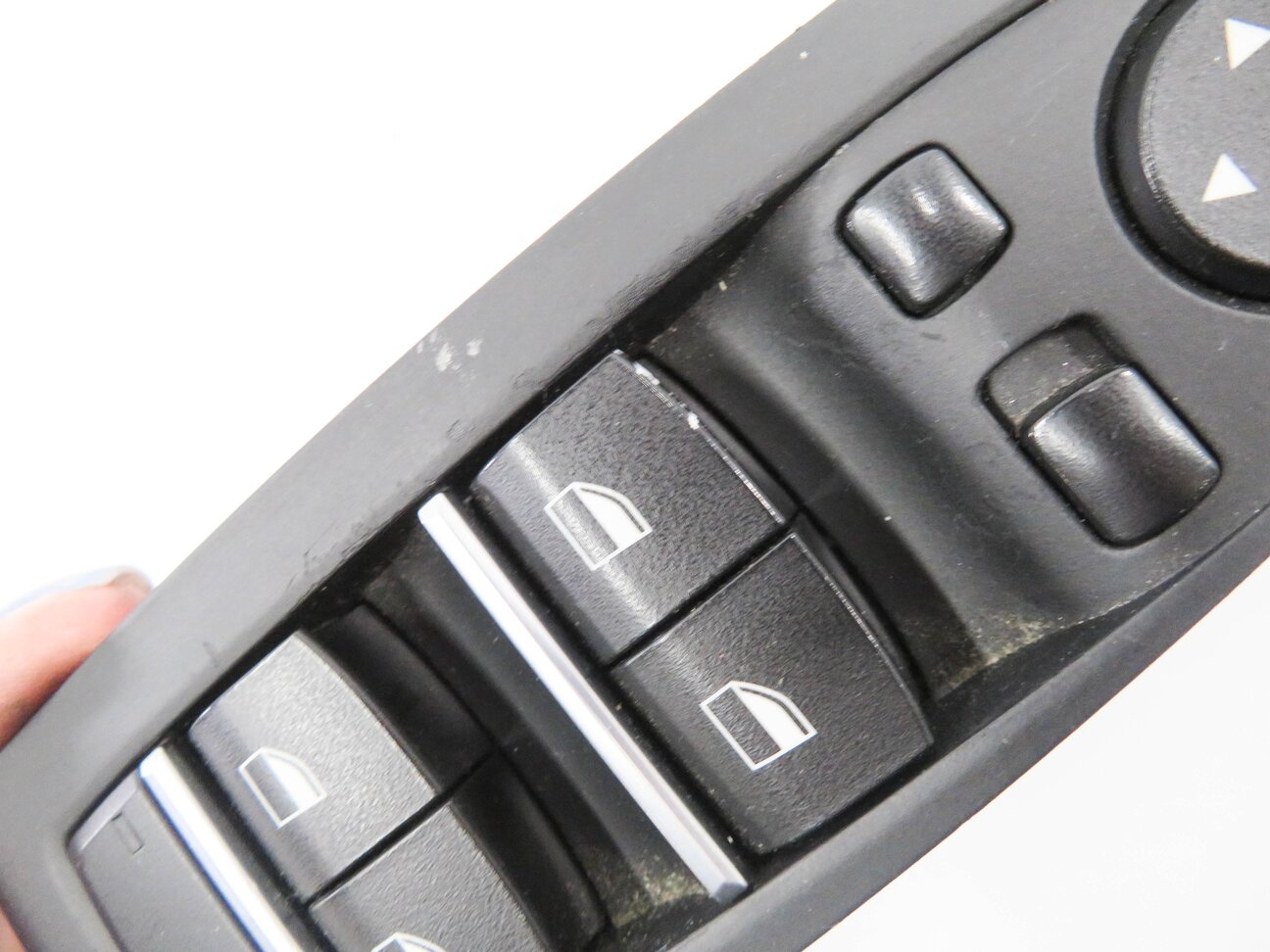 Thumbnail 7: 10-19 BMW 528i 535i 550i 650i M5 M6 X3 (F10 F12 F25) DRIVER P-FOLD WINDOW SWITCH