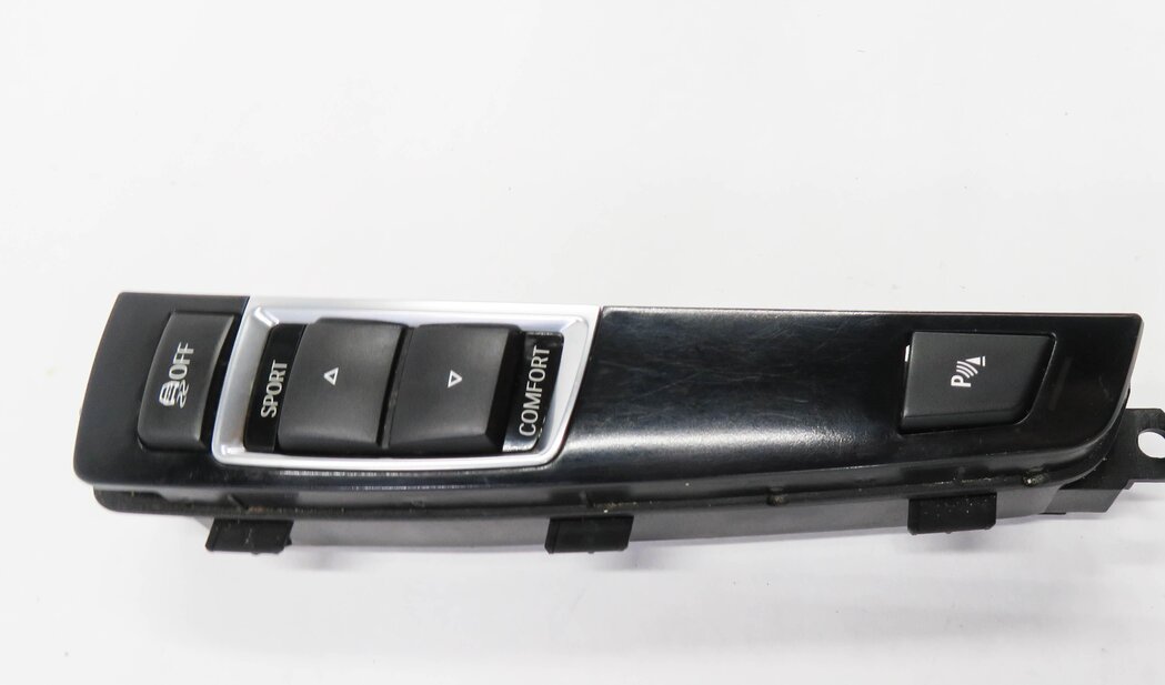 Thumbnail 4: 2013 BMW 550iGT (F07) TRACTION CONTROL SPORT COMFORT PDC SWITCH BUTTON PANEL