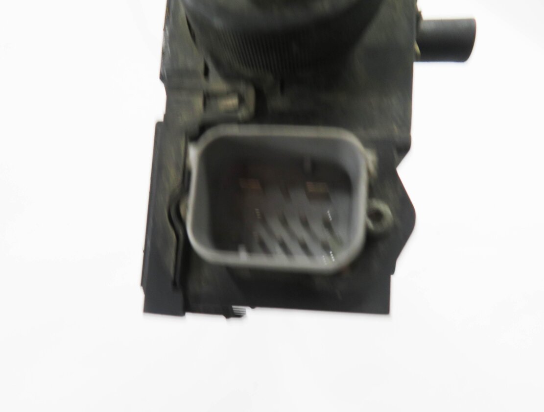 Thumbnail 5: 2013 BMW 550iGT (F07) EMERGENCY PARKING BRAKE ACTUATOR MOTOR w/ CABLES
