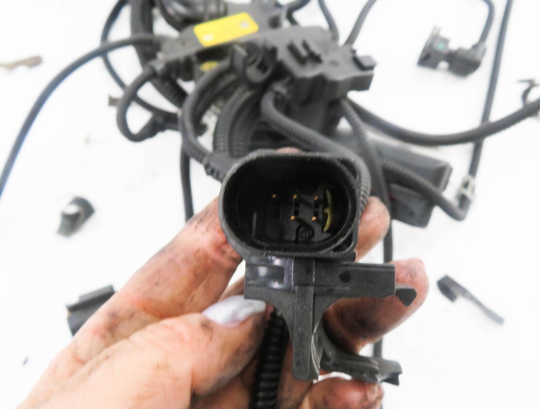 Thumbnail 13: 2013 BMW 550iGT (F07) RWD - 4.4L N63B ENGINE WIRE WIRING HARNESS LOOM
