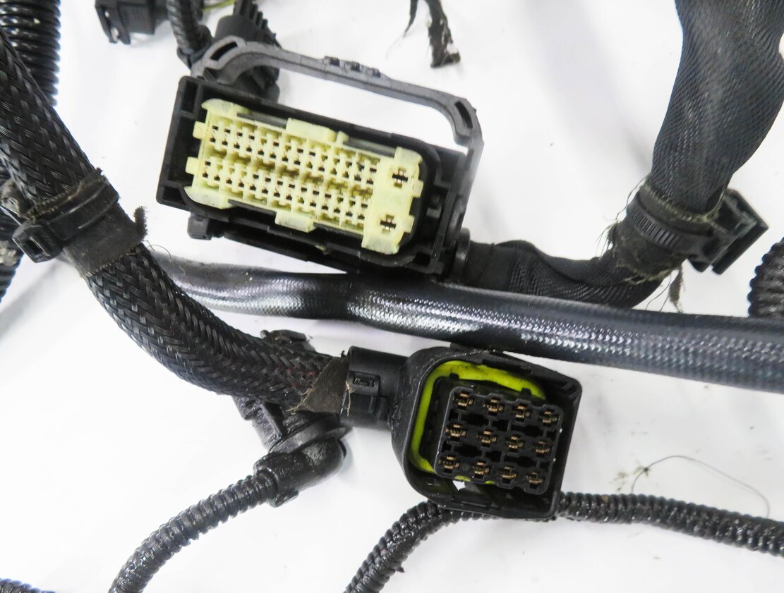Thumbnail 6: 2013 BMW 550iGT (F07) RWD - 4.4L N63B ENGINE WIRE WIRING HARNESS LOOM