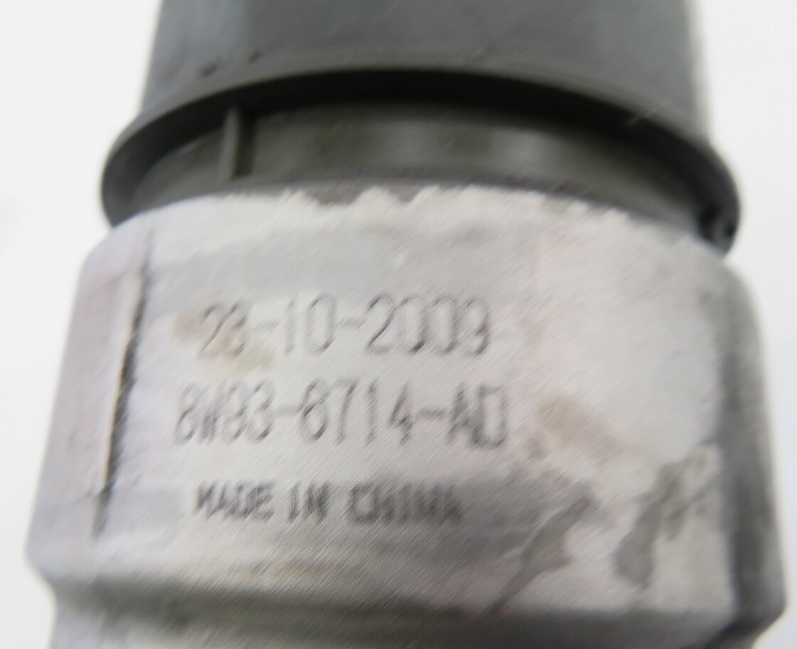 Thumbnail 6: 2010 LAND ROVER LR4 - 5.0L AJ133 V8 ENGINE MOTOR OIL FLUID FILTER HOUSING