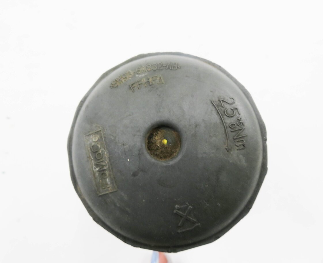 Thumbnail 7: 2010 LAND ROVER LR4 - 5.0L AJ133 V8 ENGINE MOTOR OIL FLUID FILTER HOUSING