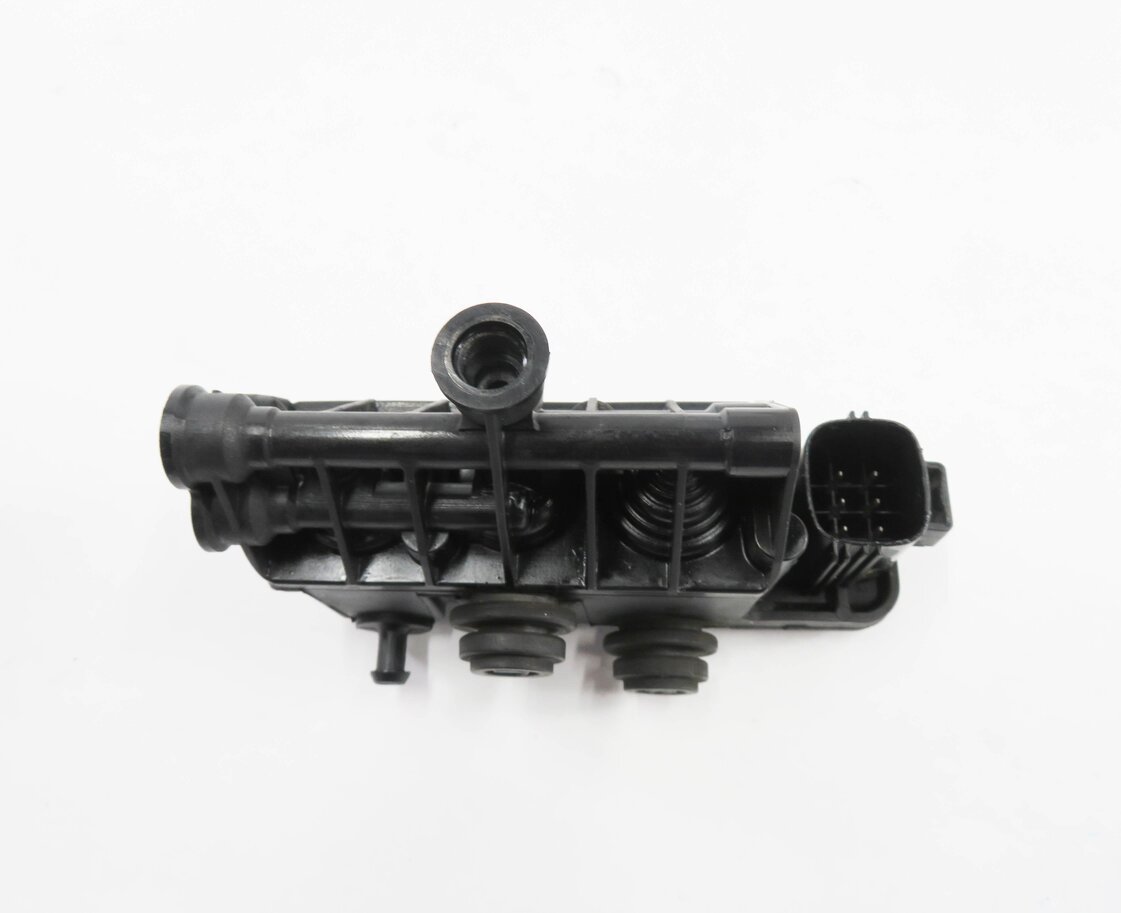 Thumbnail 5: 2010 LAND ROVER LR4 - AIR SUSPENSION VALVE BLOCK SET-3