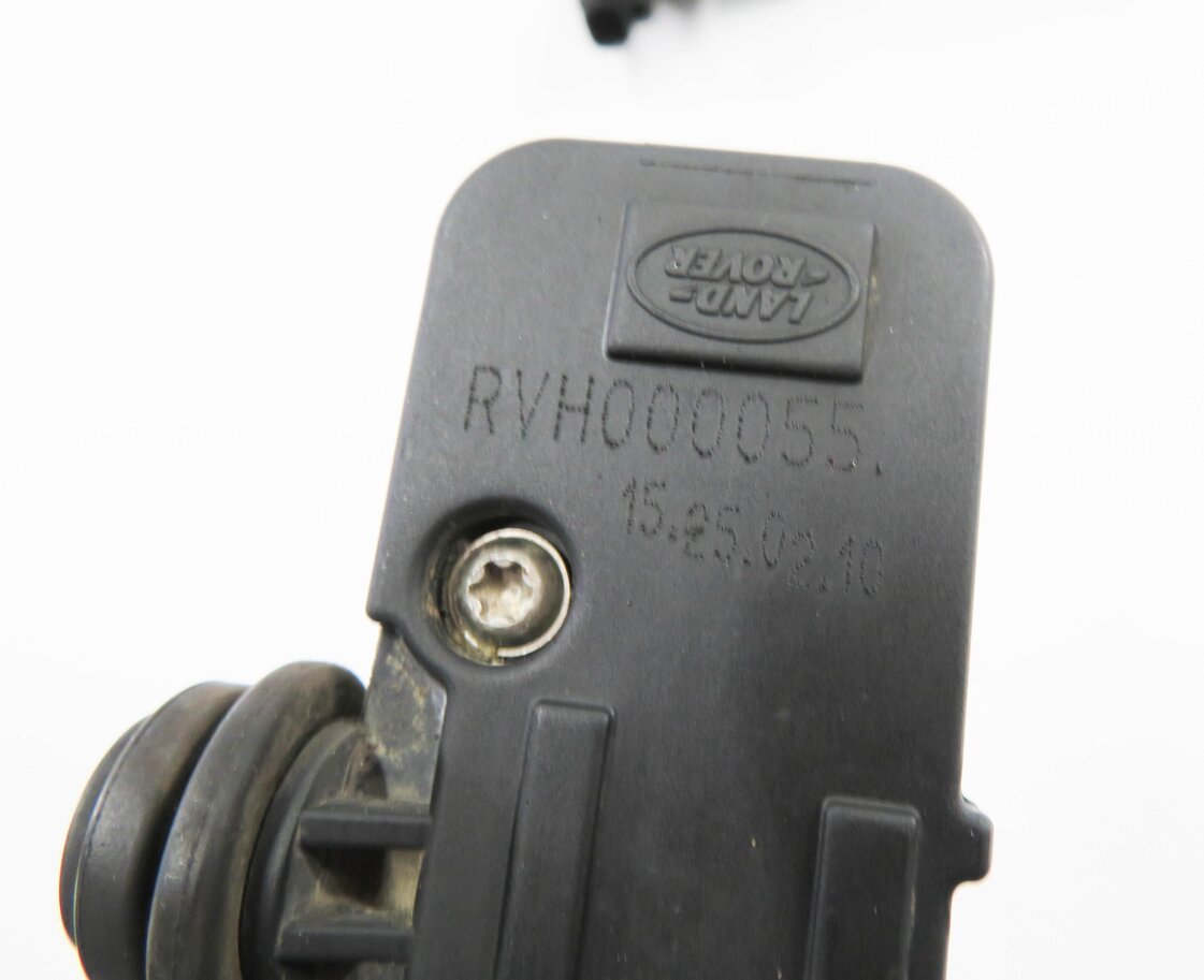 Thumbnail 6: 2010 LAND ROVER LR4 - AIR SUSPENSION VALVE BLOCK SET-3