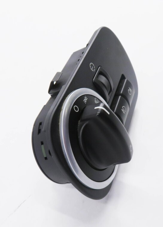 Thumbnail 3: 2010 LAND ROVER LR4 - HEADLIGHT SWITCH