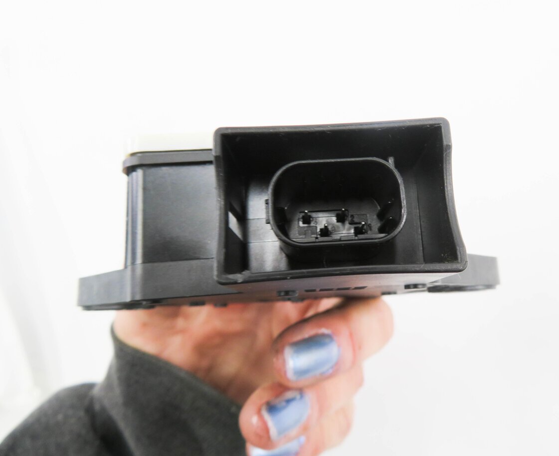 Thumbnail 6: 2010 LAND ROVER LR4 - YAW SPEED ACCELERATION ROTATION TURN RATE STABILITY SENSOR