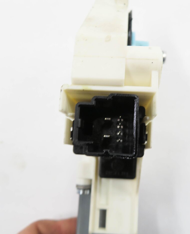 Thumbnail 6: 10-16 LAND ROVER LR4 / RANGE ROVER SPORT (L320) LEFT FRONT DRIVER WINDOW MOTOR