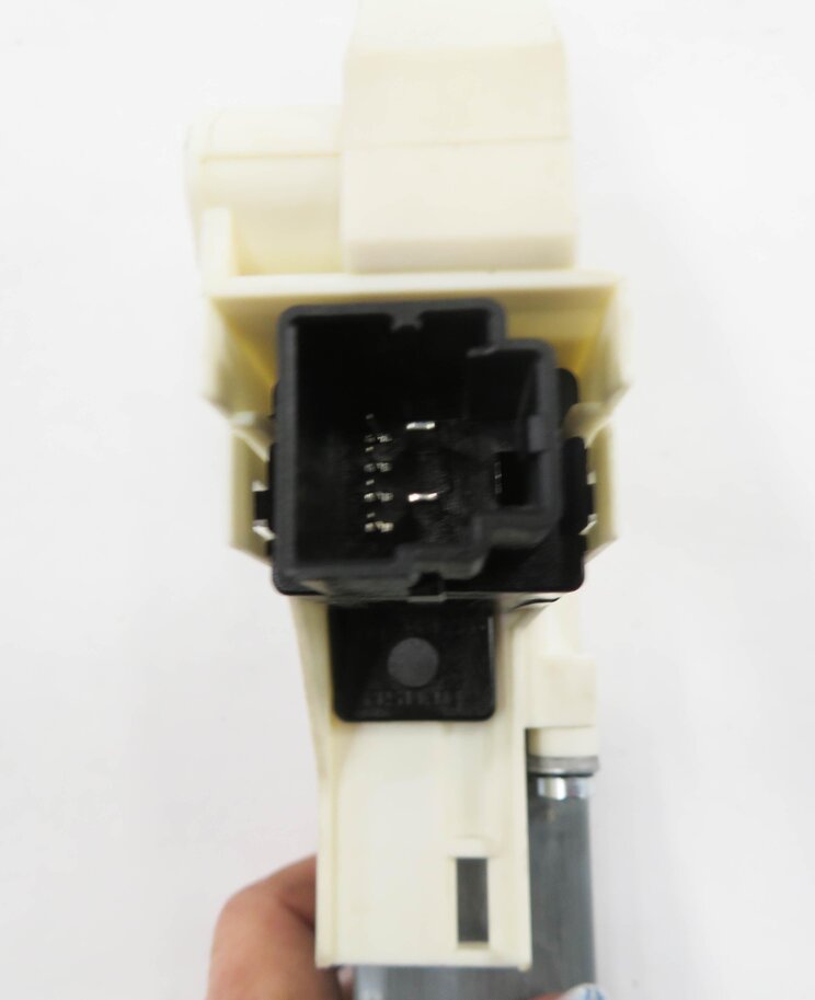 Thumbnail 6: 2010-2016 LR4 RANGE ROVER SPORT (L320) RIGHT FRONT PASSENGER POWER WINDOW MOTOR