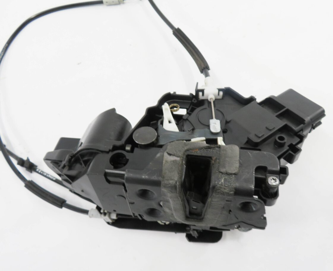 Thumbnail 5: 2010-2019 EVOQUE LR4 / RANGE ROVER SPORT (L320) LEFT FRONT PASSIVE DOOR LATCH