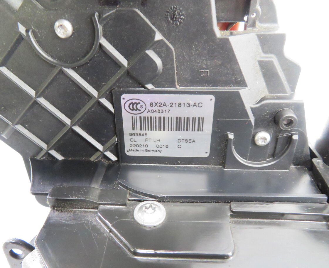 Thumbnail 7: 2010-2019 EVOQUE LR4 / RANGE ROVER SPORT (L320) LEFT FRONT PASSIVE DOOR LATCH