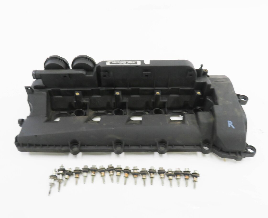 Thumbnail 2: 2010-2018 RANGE ROVER / SPORT (L320 L322 L494 L405) 5.0L V8 RIGHT VALVE COVER