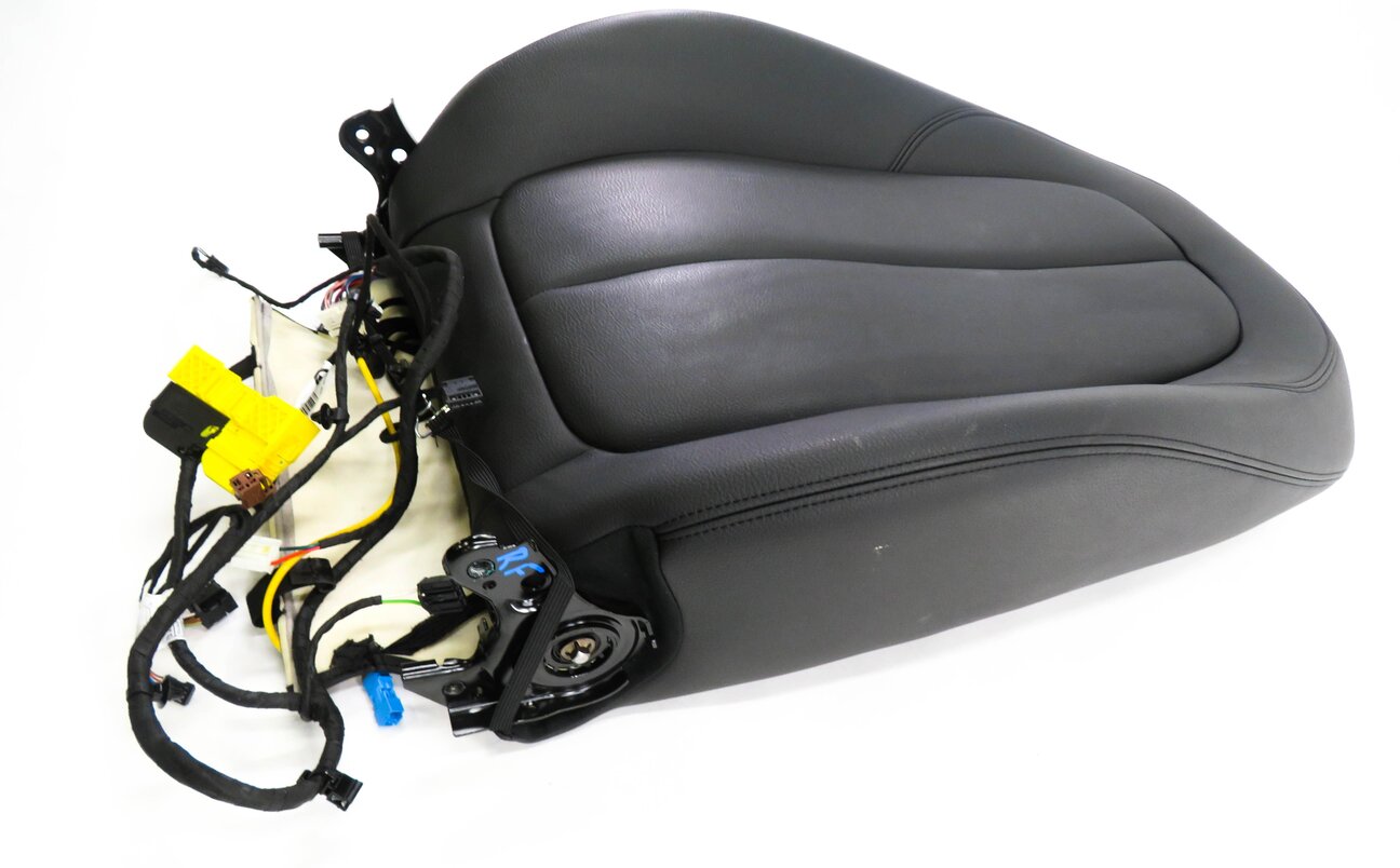 Thumbnail 3: 2016 BMW X1 (F48) RIGHT FRONT PASSENGER UPPER TOP HEATED SEAT CUSHION (BLACK)