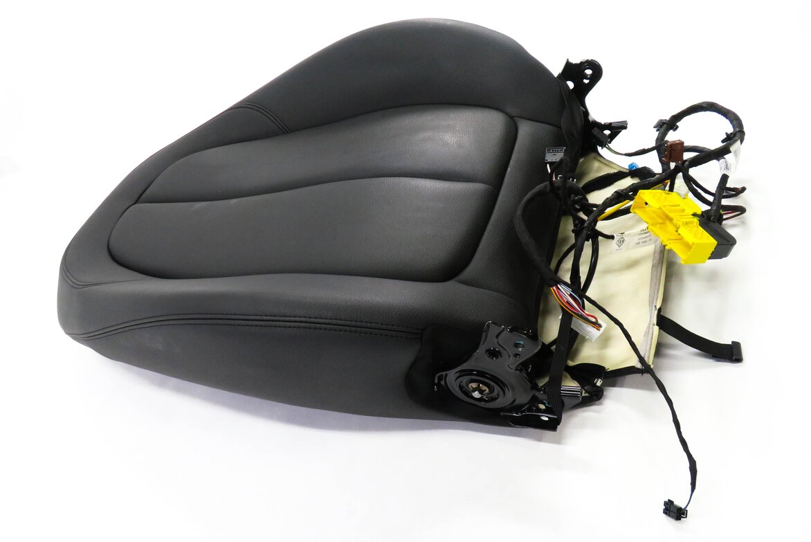 Thumbnail 4: 2016 BMW X1 (F48) RIGHT FRONT PASSENGER UPPER TOP HEATED SEAT CUSHION (BLACK)