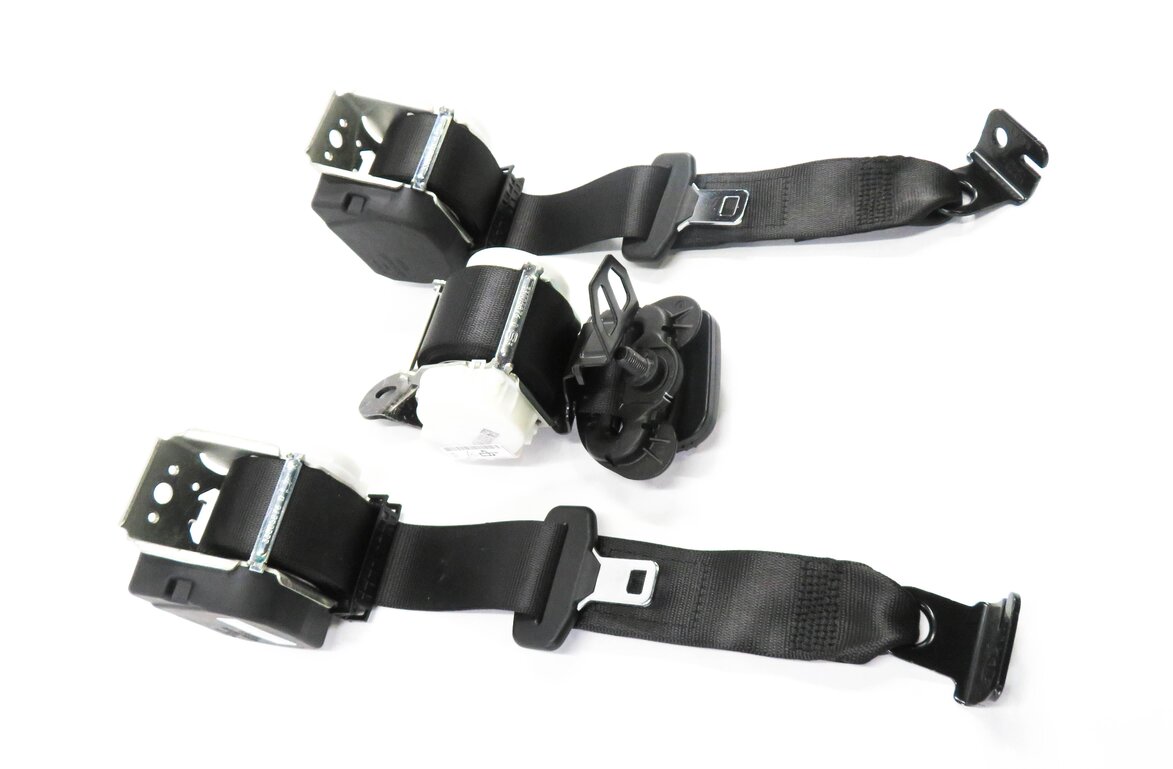 Thumbnail 4: 2016 BMW X1 (F48) REAR SEAT SEATBELT RETRACTOR SET-3 (BLACK)