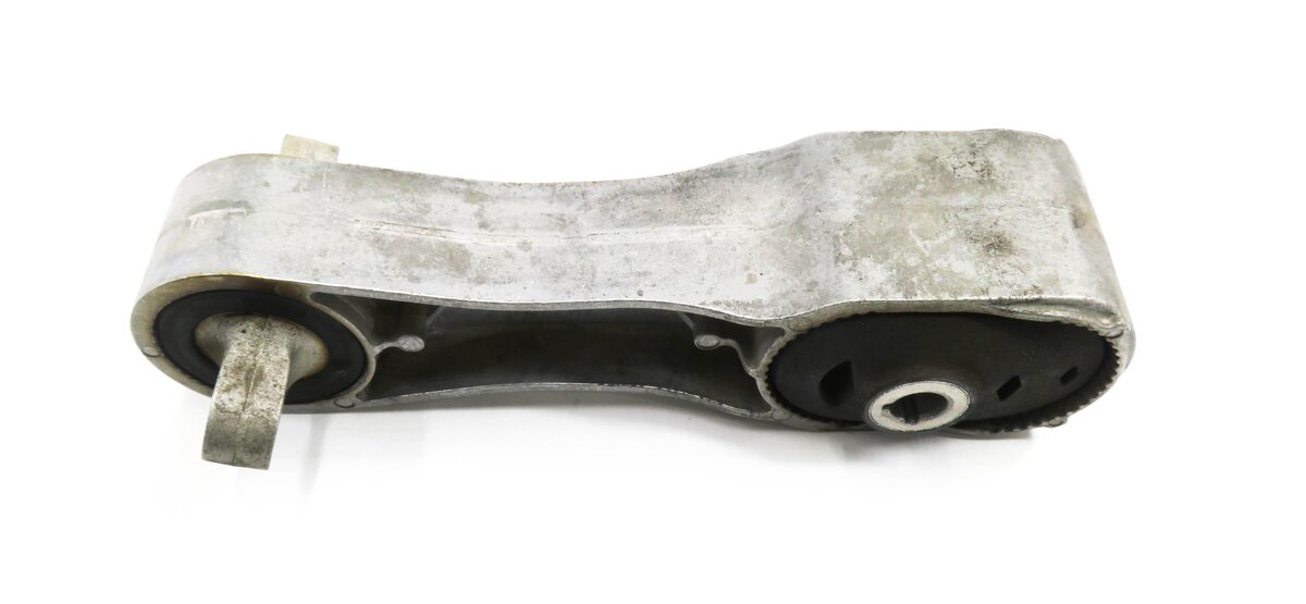 Thumbnail 4: 2016 BMW X1 (F48) 2.0L B46 TURBO ENGINE - LOWER MOTOR MOUNT BRACKET