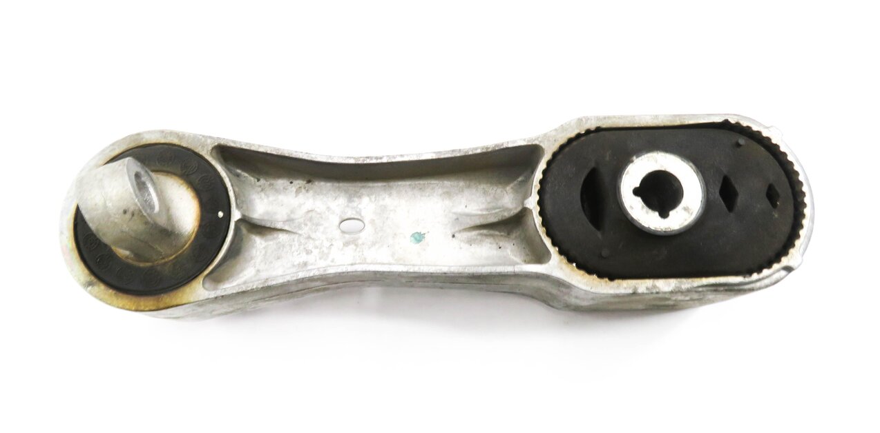 Thumbnail 5: 2016 BMW X1 (F48) 2.0L B46 TURBO ENGINE - LOWER MOTOR MOUNT BRACKET
