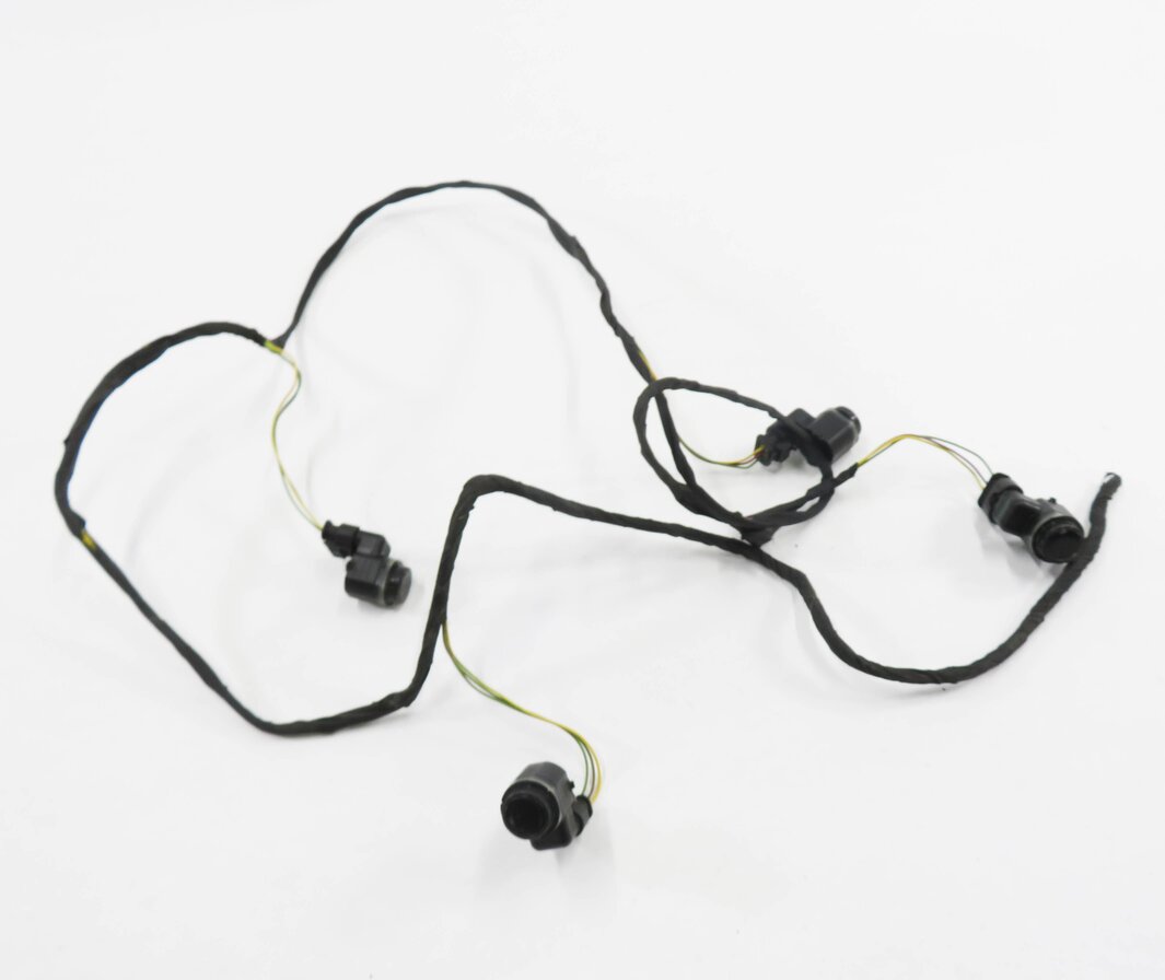 Thumbnail 2: 2009 BMW 750i (F01) REAR PDC PARK DISTANCE SENSOR SET w/ HARNESS (BLACK)