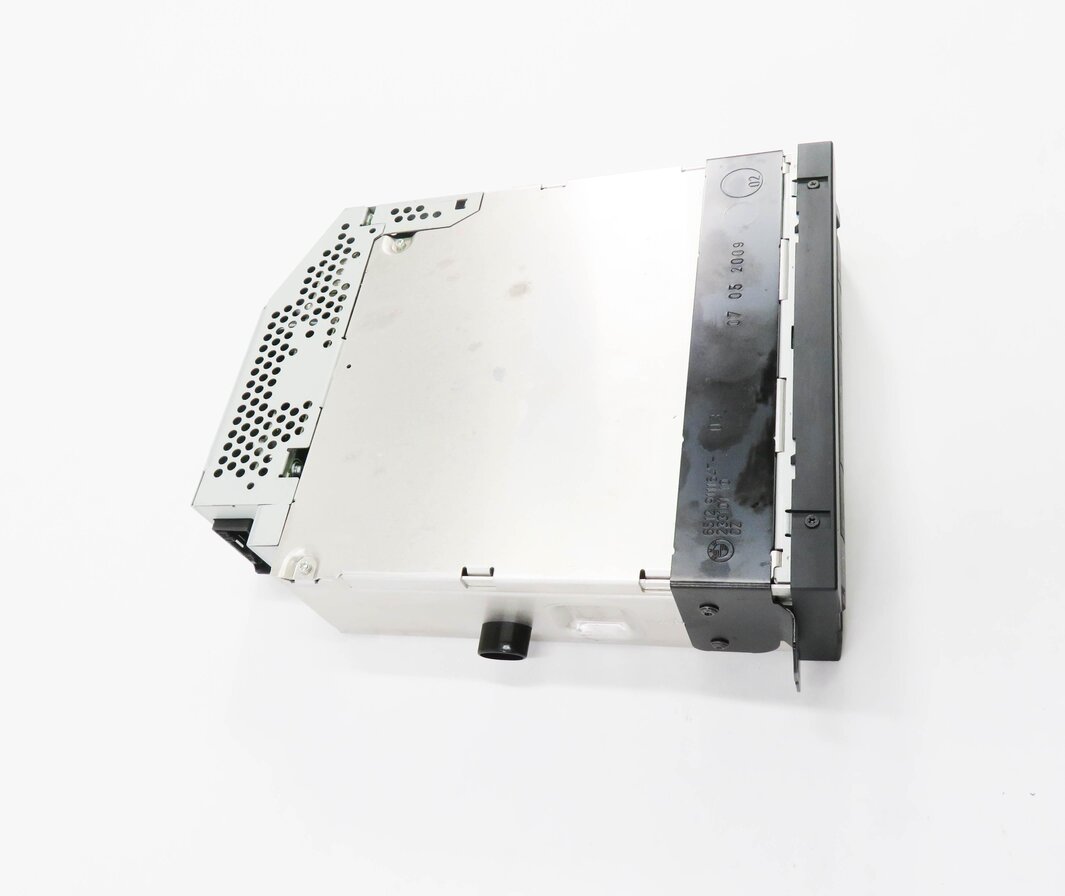 Thumbnail 3: 2008-2010 BMW 750i X5 X6 Z4 (F01 E70 E71 E89) VIDEO PLAYER 6-DISC DVD CHANGER