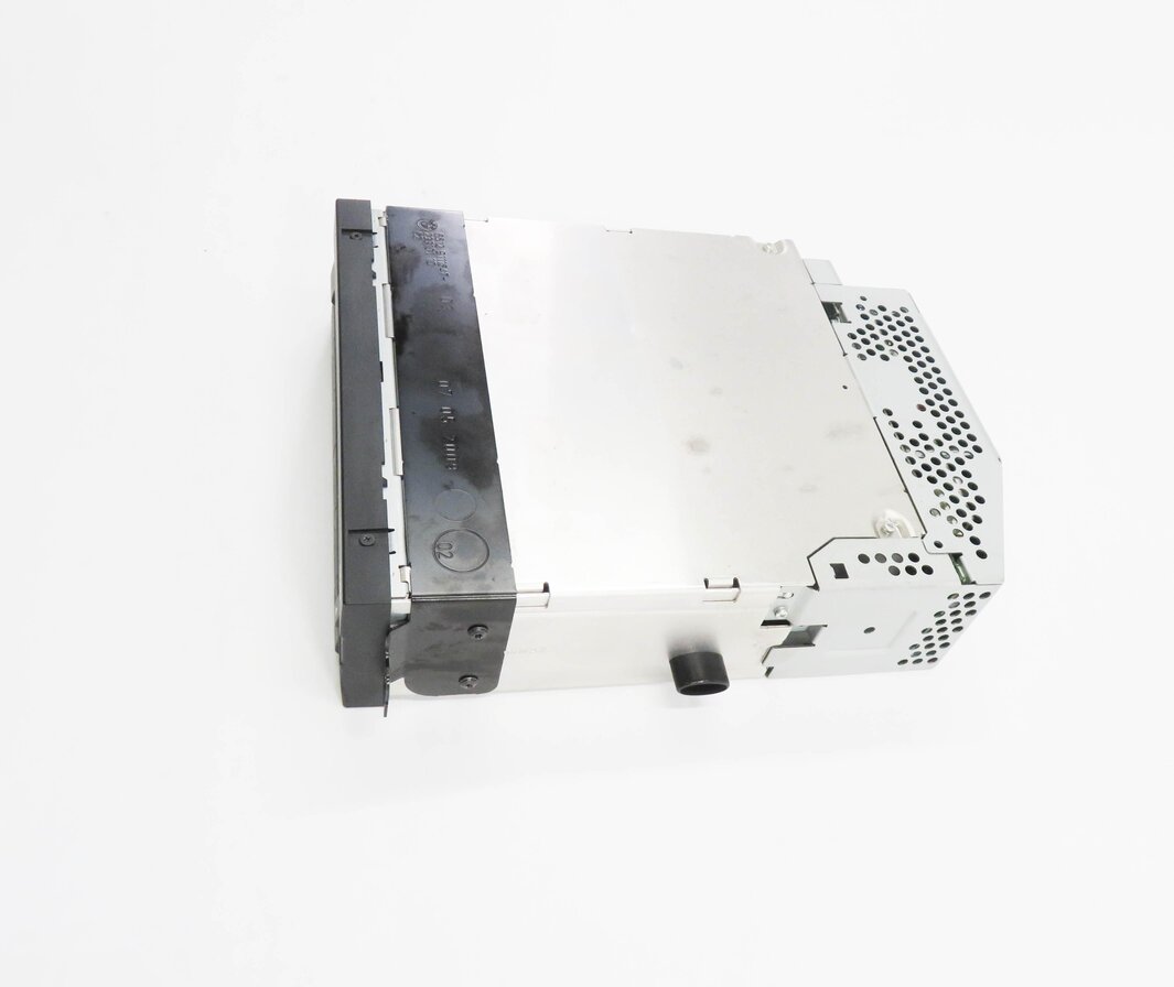 Thumbnail 4: 2008-2010 BMW 750i X5 X6 Z4 (F01 E70 E71 E89) VIDEO PLAYER 6-DISC DVD CHANGER
