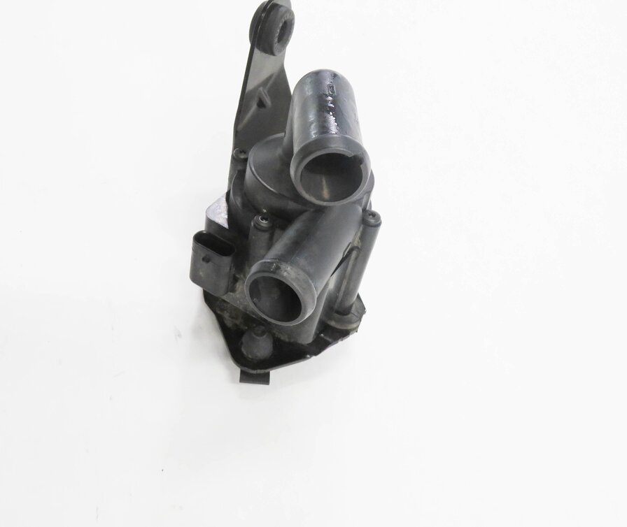 Thumbnail 4: 2009 BMW 750i (F01) 4.4L N63 TWIN TURBO V8 ENGINE - AUX AUXILIARY WATER PUMP