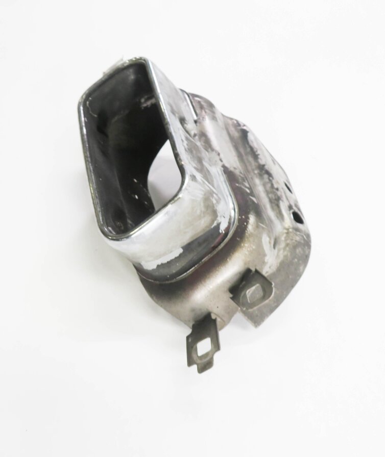 Thumbnail 4: 2009-2012 BMW 750i (F01) LEFT DRIVER SIDE EXHAUST TIP