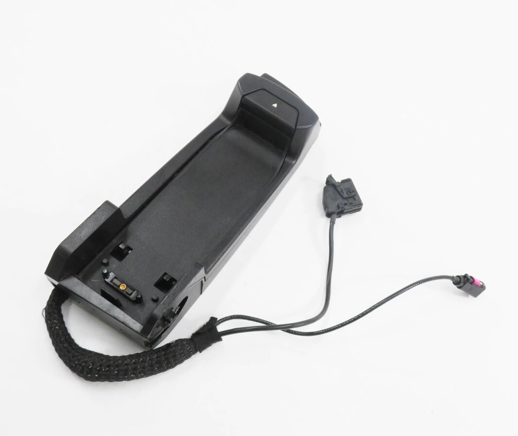 2009 BMW 750i (F01) FRONT CENTER CONSOLE CELL PHONE SNAP IN CRADLE HOLDER