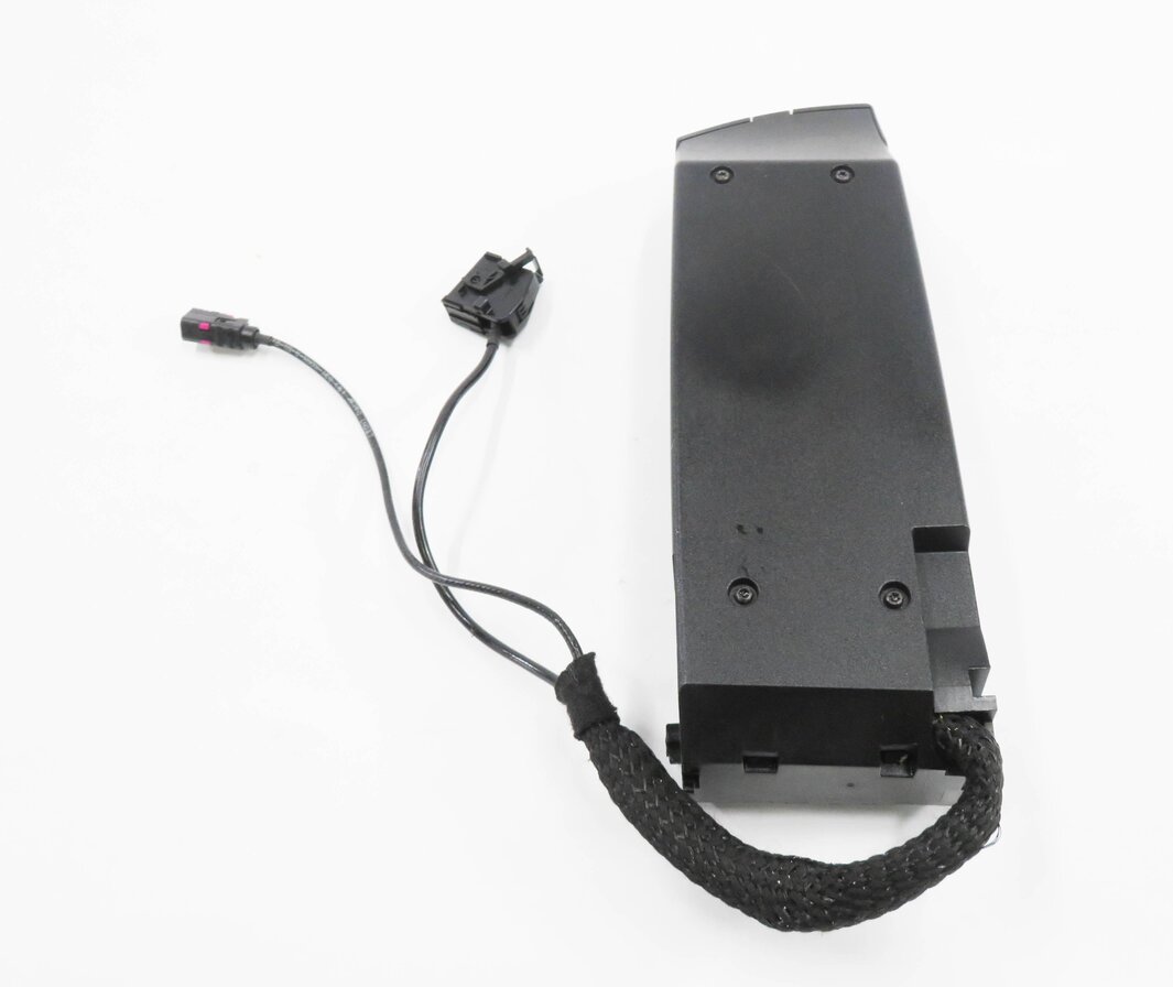 Thumbnail 6: 2009 BMW 750i (F01) FRONT CENTER CONSOLE CELL PHONE SNAP IN CRADLE HOLDER