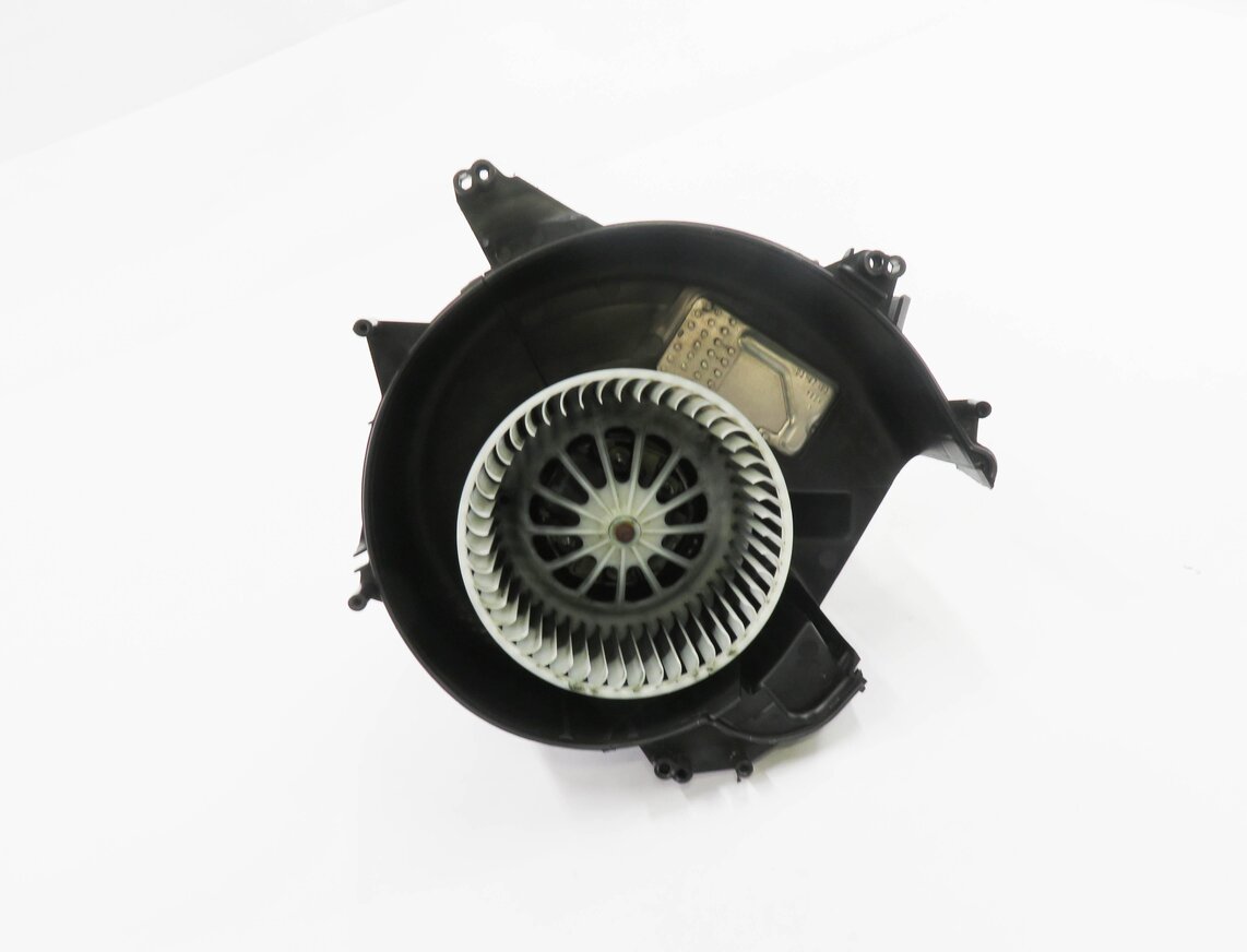 09-18 BMW 528i 535i 550i 640i M6 740i 750i 760i (F01 F06 F10 F12) BLOWER MOTOR