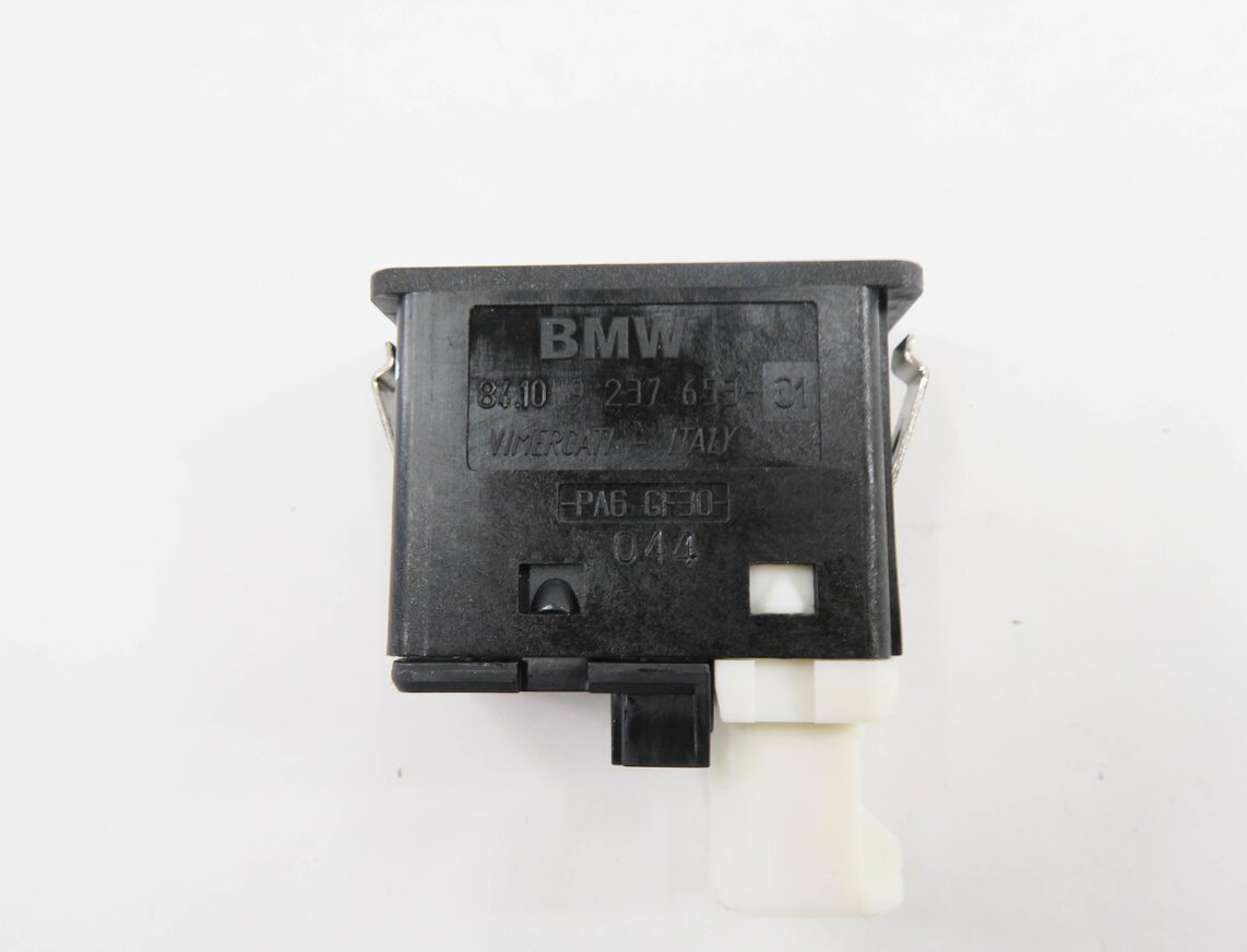 Thumbnail 6: 2014 BMW 535D (F10) RADIO STEREO AUX AUXILIARY AUDIO IN INPUT JACK w/ USB