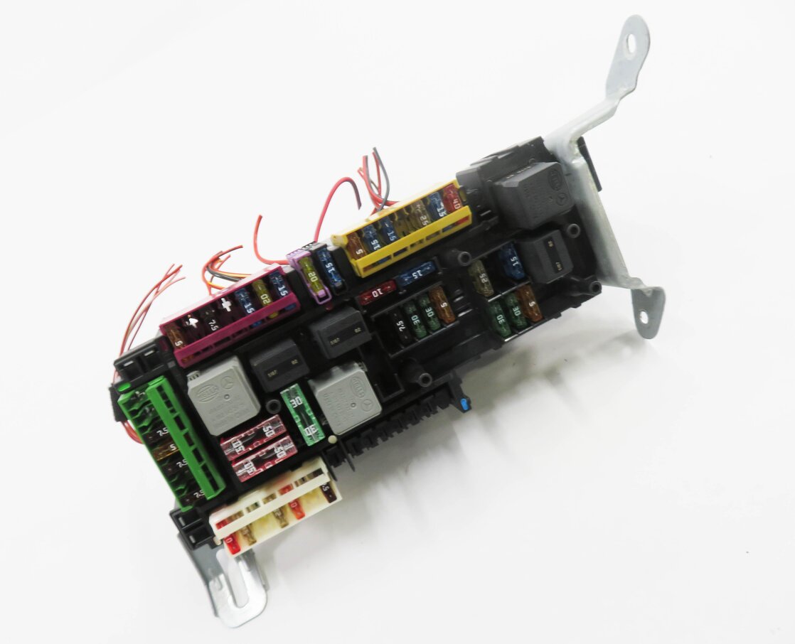 2016 MERCEDES E350 (W212) WAGON - REAR SIGNAL ACQUISTION CONTROL MODULE SAM