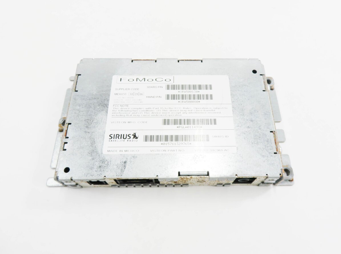 Thumbnail 2: 2007-2012 LR3 / RANGE ROVER SPORT STEREO SIRIUS SATELLITE RADIO RECEIVER MODULE