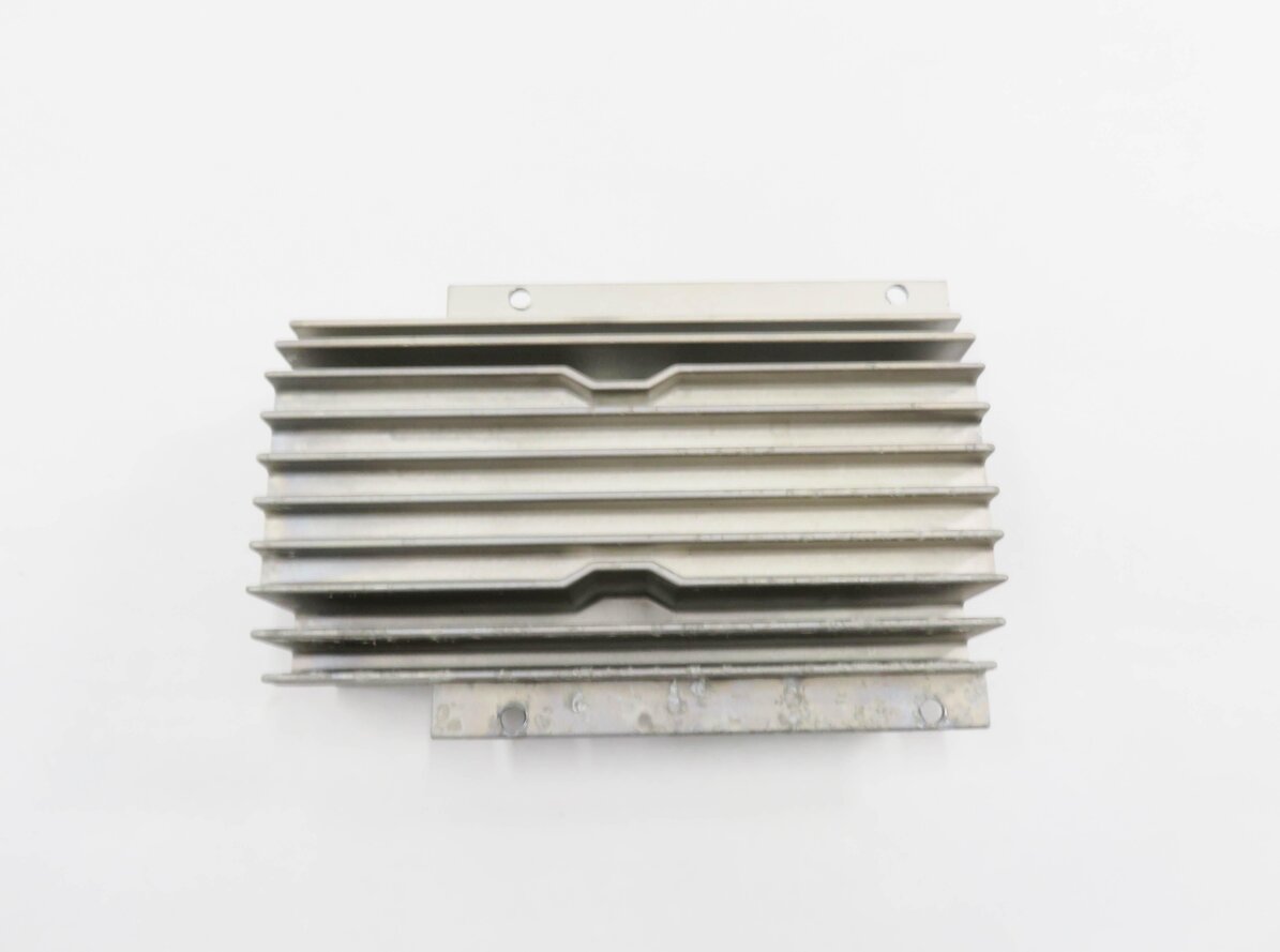 Thumbnail 2: 2005-2009 RANGE ROVER (L322) HARMAN KARDON LOGIC 7 L7 SUB SUBWOOFER AMPLIFIER