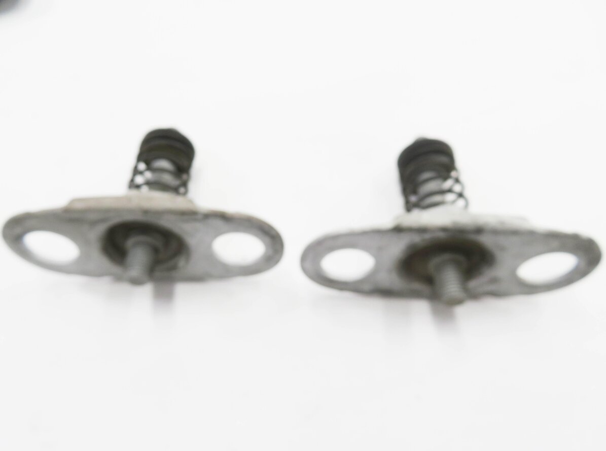 Thumbnail 6: 2007 RANGE ROVER (L322) FRONT HOOD SAFETY LATCH SPRING SET-3