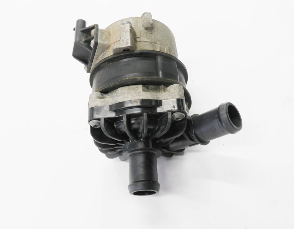 Thumbnail 3: 2012 AUDI A6 (C7) 3.0L CGXB SUPERCHARGED ENGINE - AUX AUXILIARY WATER PUMP