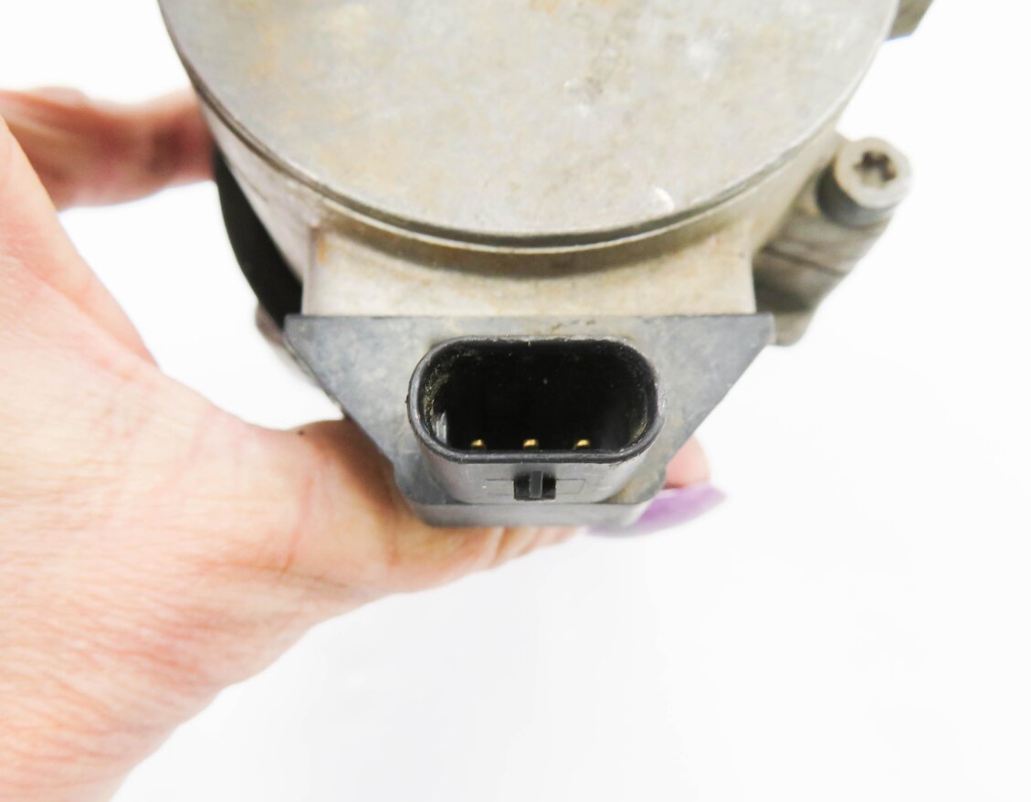 Thumbnail 6: 2012 AUDI A6 (C7) 3.0L CGXB SUPERCHARGED ENGINE - AUX AUXILIARY WATER PUMP