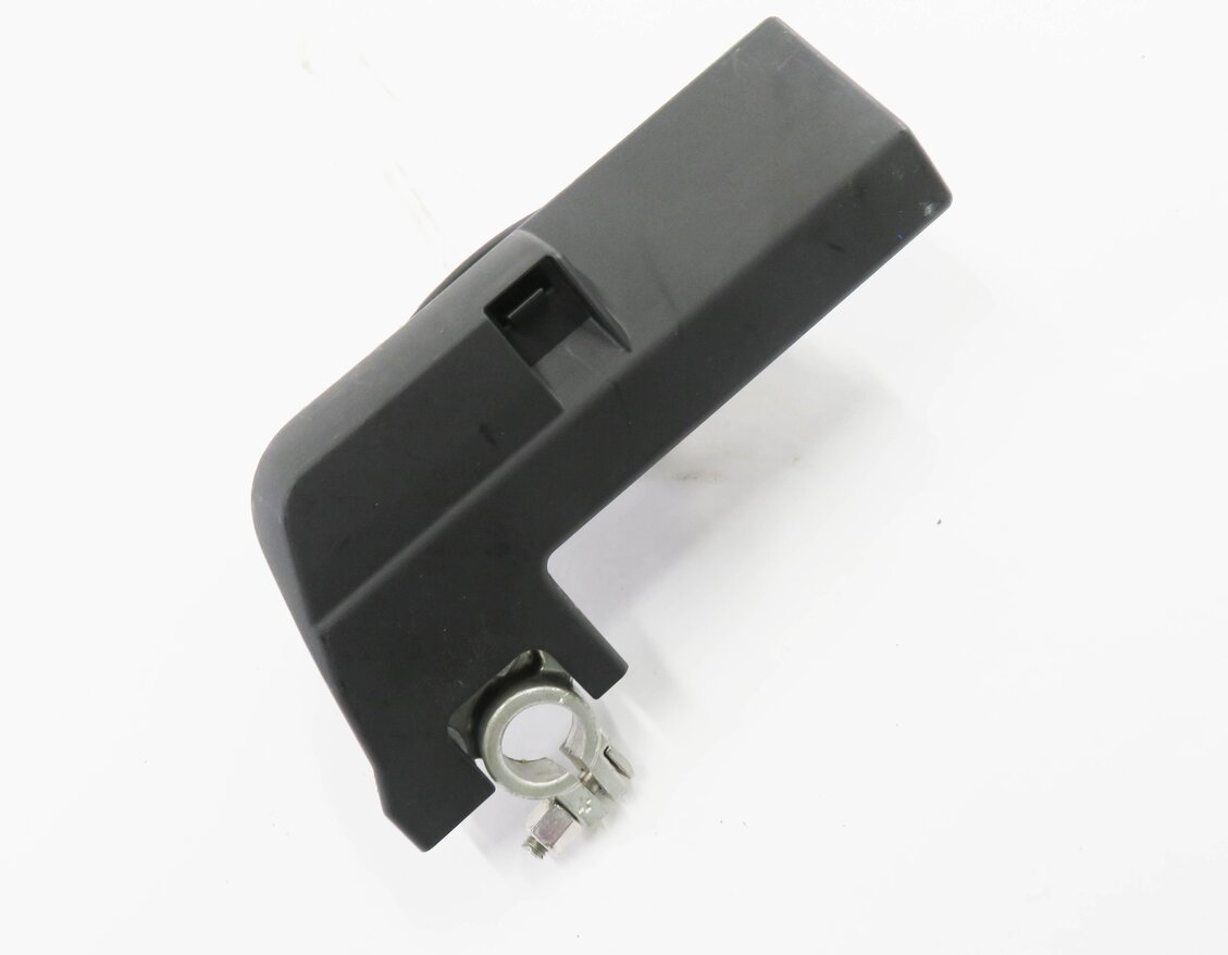 2012 AUDI A6 (C7) POSITIVE BATTERY TERMINAL OVERLOAD PROTECTION MODULE