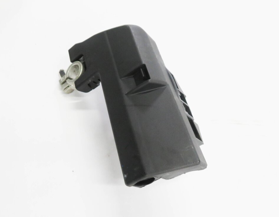 Thumbnail 4: 2012 AUDI A6 (C7) POSITIVE BATTERY TERMINAL OVERLOAD PROTECTION MODULE