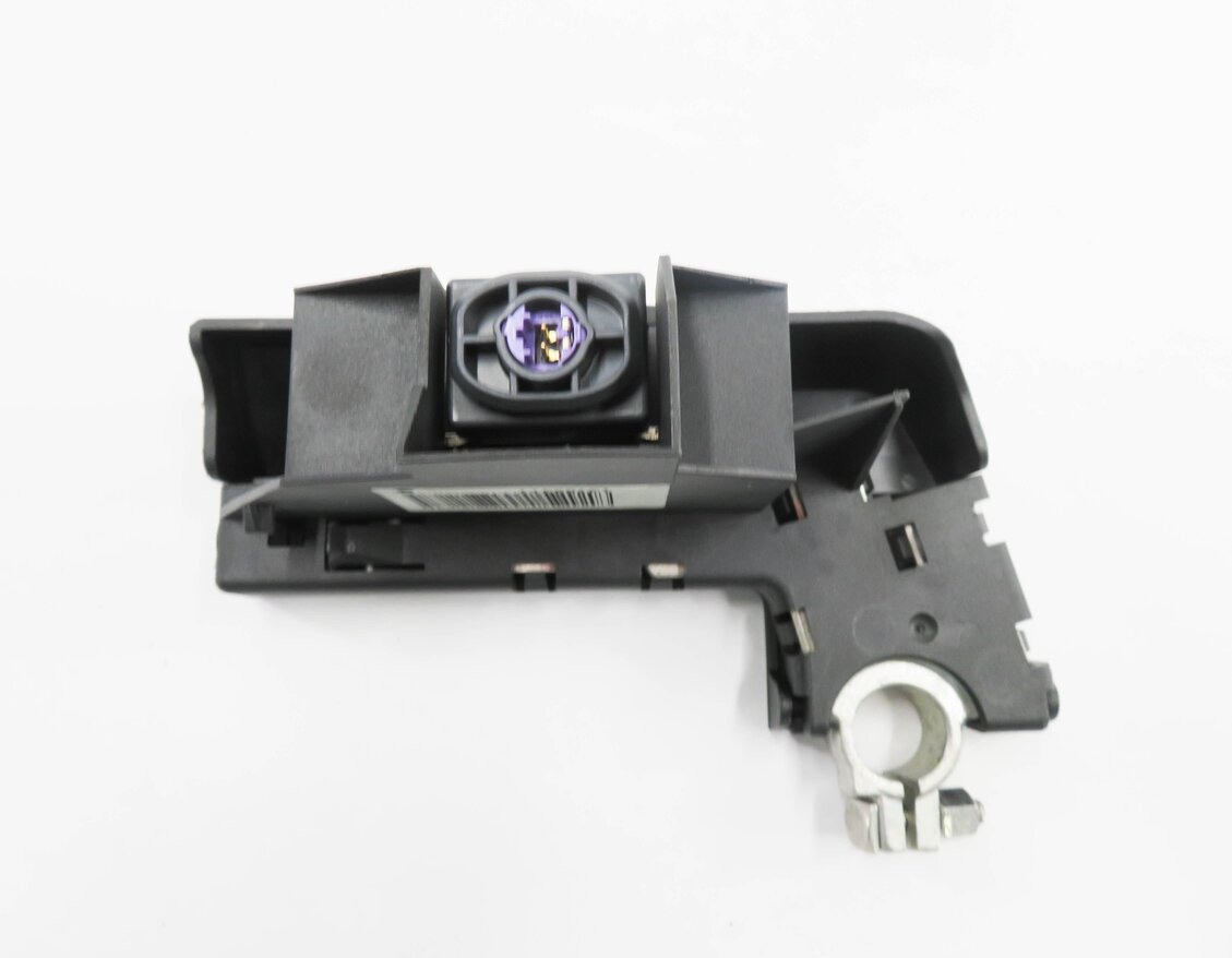 Thumbnail 6: 2012 AUDI A6 (C7) POSITIVE BATTERY TERMINAL OVERLOAD PROTECTION MODULE