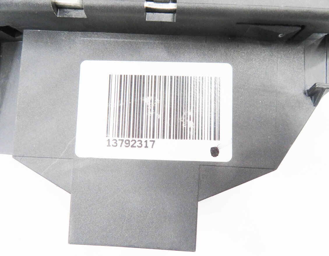 Thumbnail 7: 2012 AUDI A6 (C7) POSITIVE BATTERY TERMINAL OVERLOAD PROTECTION MODULE