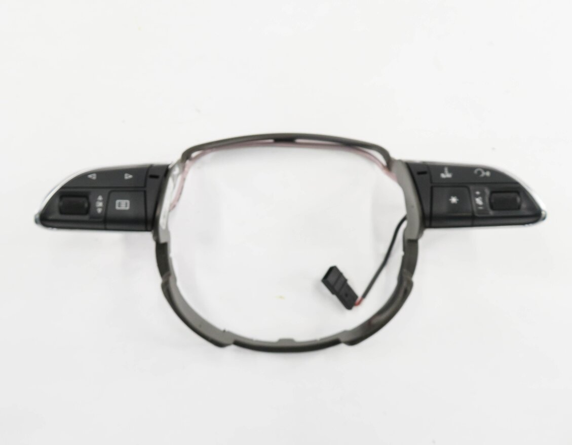 Thumbnail 2: 2012 AUDI A6 (C7) STEERING SWITCH BUTTON SET w/ TRIM