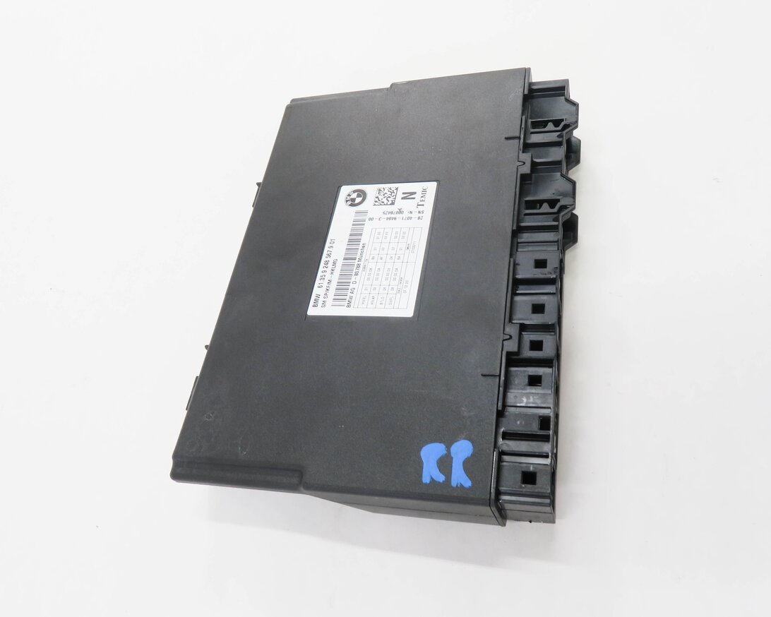Thumbnail 3: 2012 BMW 750i (F01) RIGHT REAR SEAT CONTROL MODULE