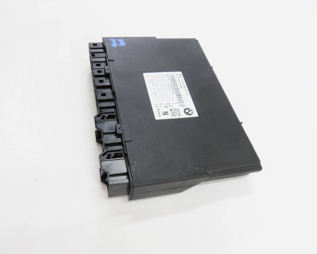 Thumbnail 4: 2012 BMW 750i (F01) RIGHT REAR SEAT CONTROL MODULE