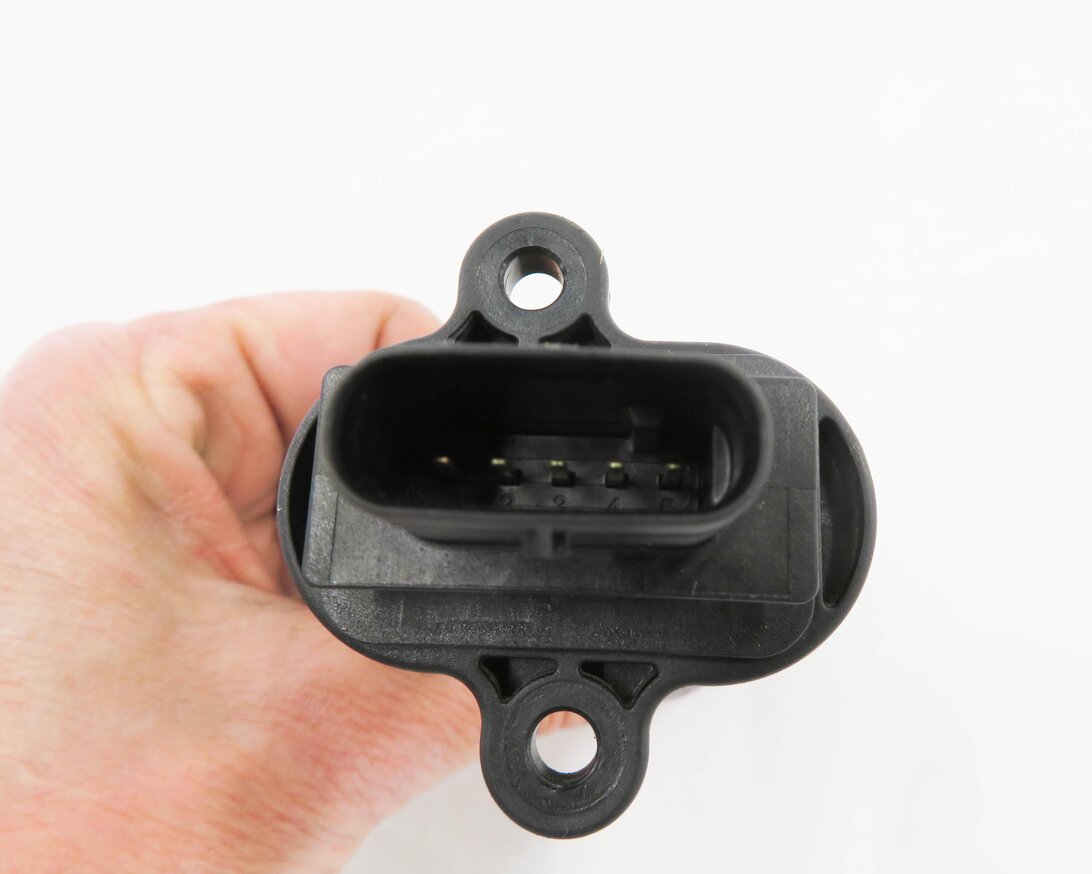 Thumbnail 6: 06-14 BMW 550i 750i 650i X5 X6 (E60 E70 E71 F01 F10) V8 MASS AIR FLOW SENSOR MAF