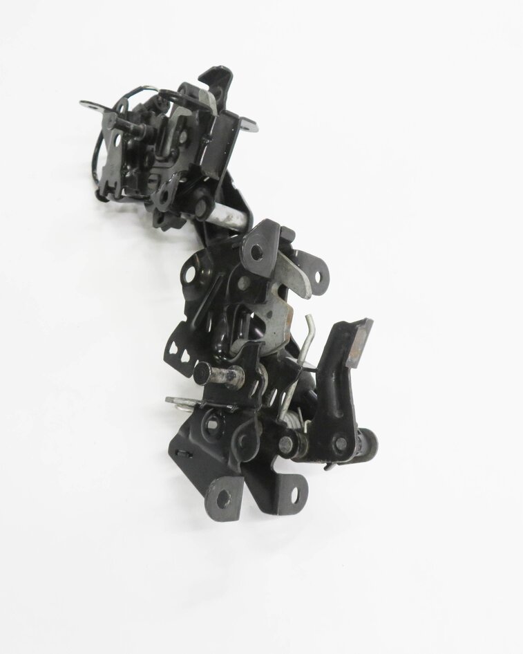 Thumbnail 3: 2012 BMW 750i (F01) FRONT LOWER HOOD LOCK LATCH SET-2