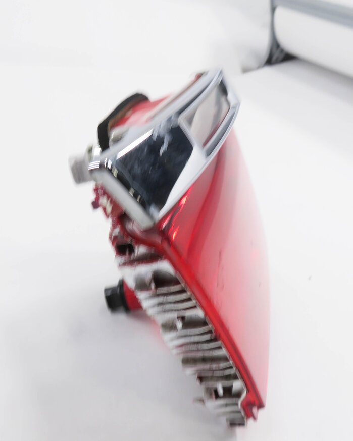 Thumbnail 5: 2009-2012 BMW 740i 750i 760i B7 (F01) LEFT DRIVER TRUNK TAILLIGHT LIGHT LAMP